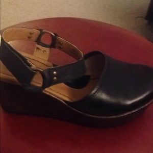 rina wooden platform wedges
